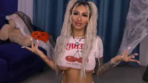 Snapshot of goldenamberx chatting on October 30, 2025, 6:04 am GoldenAmberX online show from October 30, 2025, 6:04 am