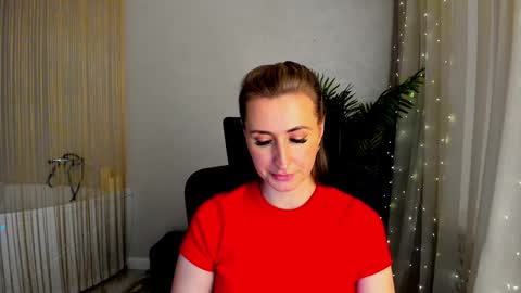 Snapshot of goldenlighte chatting on January 20, 2025, 6:53 pm Olivia online show from January 20, 2025, 6:53 pm