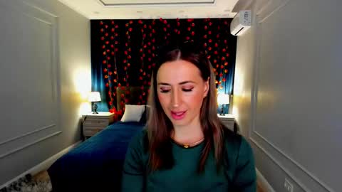 Snapshot of goldenlighte chatting on November 11, 2025, 3:50 am Olivia online show from November 11, 2025, 3:50 am