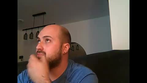 Snapshot of goldenspainboy chatting on April 10, 2026, 7:07 pm goldenspainboy online show from April 10, 2026, 7:07 pm