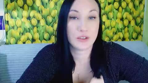 goldmoonn online show from May 14, 2026, 6:04 pm