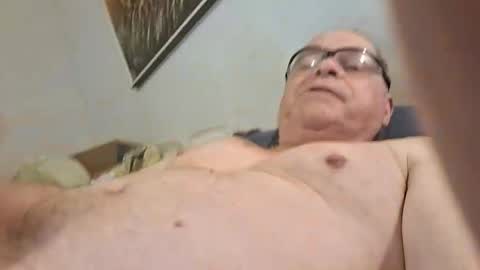 gonadalache online show from April 16, 2026, 12:39 pm