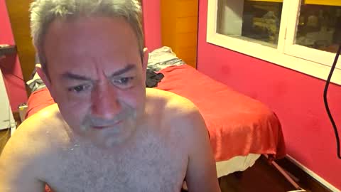 Snapshot of gonzalobilbaogon chatting on March 3, 2026, 1:34 am gonzalo online show from March 3, 2026, 1:34 am