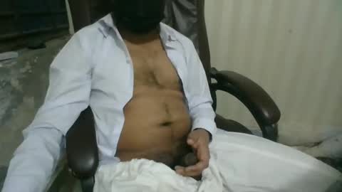 Snapshot of goodfucker3252 chatting on January 19, 2025, 6:43 pm Arab Pronstar online show from January 19, 2025, 6:43 pm