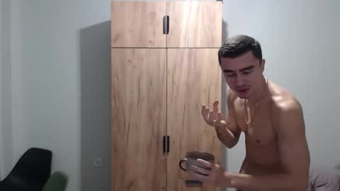 Snapshot of goodgg229975 chatting on October 27, 2025, 2:43 pm goodgg229975 online show from October 27, 2025, 2:43 pm