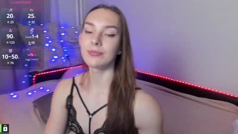 goodnight_kitty online show from December 10, 2024, 10:05 pm
