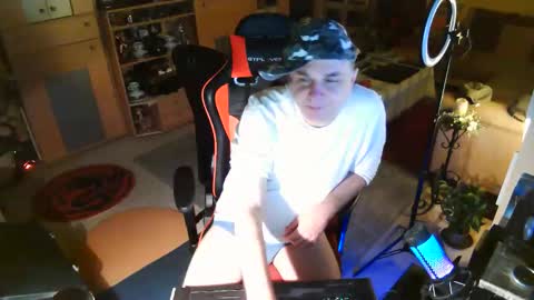 Snapshot of google5001 chatting on December 20, 2025, 3:24 am google5001 online show from December 20, 2025, 3:24 am