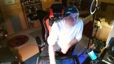 Snapshot of google5001 chatting on December 21, 2025, 6:59 pm google5001 online show from December 21, 2025, 6:59 pm