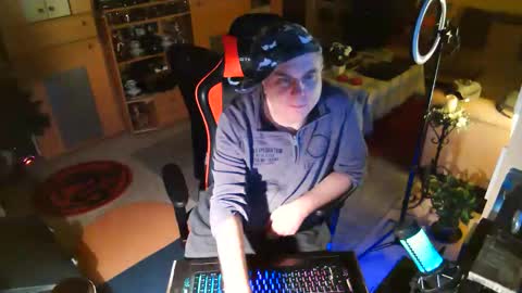 Snapshot of google5001 chatting on January 18, 2026, 6:28 am google5001 online show from January 18, 2026, 6:28 am