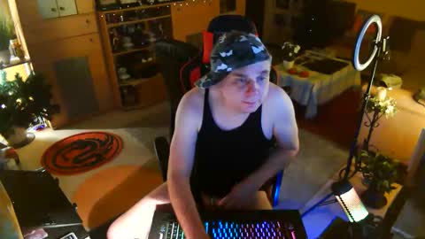 Snapshot of google5001 chatting on February 15, 2026, 8:27 pm google5001 online show from February 15, 2026, 8:27 pm