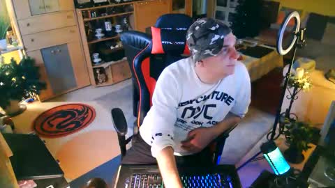 Snapshot of google5001 chatting on February 21, 2026, 3:02 pm google5001 online show from February 21, 2026, 3:02 pm