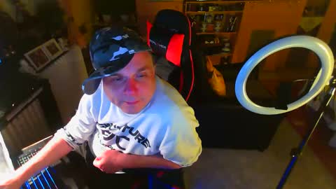 Snapshot of google5001 chatting on April 27, 2026, 11:36 pm google5001 online show from April 27, 2026, 11:36 pm