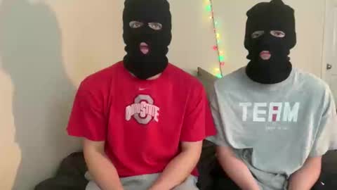 dudeshavingfun online show from March 28, 2026, 9:14 pm