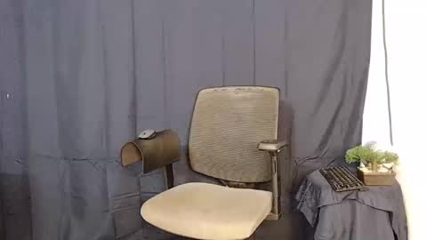 Snapshot of goos_cum chatting on December 2, 2024, 10:18 am Goos online show from December 2, 2024, 10:18 am