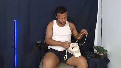 Snapshot of goos_cum chatting on January 9, 2025, 8:24 am Goos online show from January 9, 2025, 8:24 am