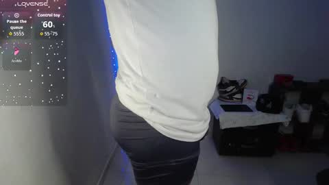 Snapshot of goos_cum chatting on October 24, 2025, 3:47 am Goos online show from October 24, 2025, 3:47 am