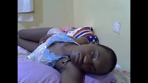 Snapshot of gorgeous_maya1 chatting on February 4, 2026, 9:37 am gorgeous_maya1 online show from February 4, 2026, 9:37 am