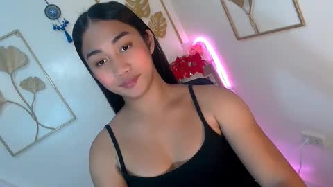gorgeous_nicole online show from November 19, 2025, 9:53 am