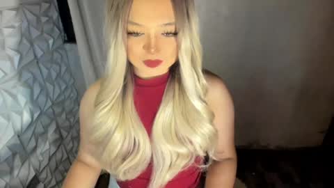 Snapshot of gorgeousamandarose chatting on July 18, 2026, 1:32 am Amanda rose online show from July 18, 2026, 1:32 am