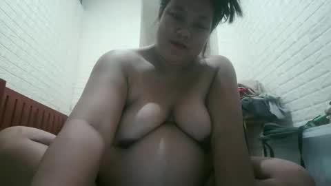 Snapshot of gorgeousselenaxx chatting on December 2, 2024, 10:34 pm gorgeousselenaxx online show from December 2, 2024, 10:34 pm