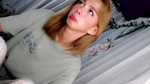 gorjazx_28 online show from February 1, 2025, 2:37 am