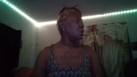 Snapshot of gotcake713 chatting on November 2, 2025, 5:37 pm Sue Goddess online show from November 2, 2025, 5:37 pm