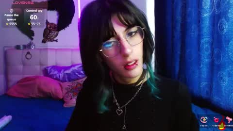 goth_minerva online show from September 12, 2025, 1:55 pm