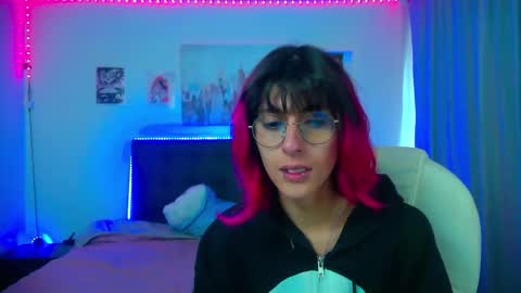 goth_minerva online show from February 18, 2026, 1:29 pm