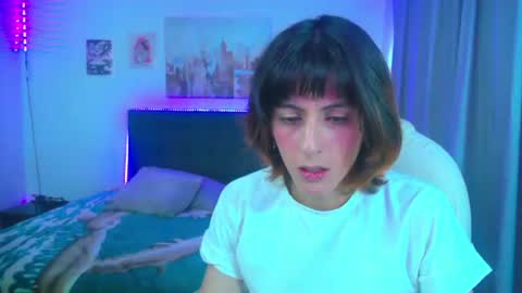 Snapshot of goth_minerva chatting on June 17, 2026, 2:18 pm goth_minerva online show from June 17, 2026, 2:18 pm
