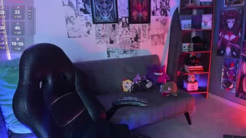 Snapshot of goth_stein chatting on December 19, 2025, 12:50 am Engel Please help me to reach 50 thumbs up online show from December 19, 2025, 12:50 am