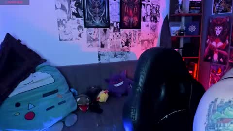 Snapshot of goth_stein chatting on February 12, 2026, 3:12 am Engel Please help me to reach 50 thumbs up online show from February 12, 2026, 3:12 am