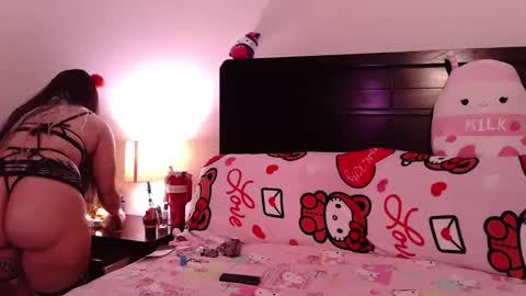 gothbaby305 online show from February 2, 2026, 2:10 am