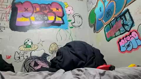 Snapshot of gothboityplz chatting on November 4, 2025, 8:35 am gothboityplz online show from November 4, 2025, 8:35 am