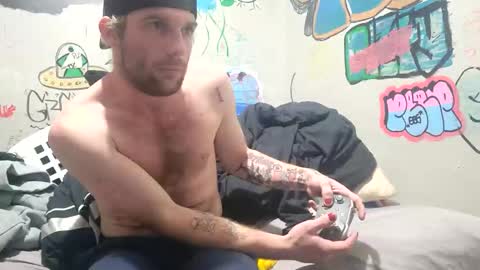 Snapshot of gothboityplz chatting on November 10, 2025, 9:19 am gothboityplz online show from November 10, 2025, 9:19 am