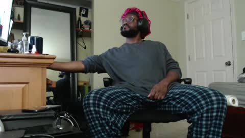 Snapshot of gothchocolate chatting on April 3, 2026, 2:26 pm gothchocolate online show from April 3, 2026, 2:26 pm