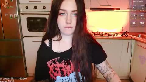 Snapshot of gothkittys chatting on October 19, 2025, 12:28 pm traumfrau Kira angel face devil eyes I SELL A LOT VIDEO IN GALLERY online show from October 19, 2025, 12:28 pm