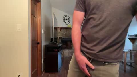 Snapshot of gqimage chatting on February 20, 2025, 4:14 pm GQImage online show from February 20, 2025, 4:14 pm