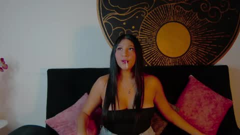 Grace Walker online show from April 15, 2026, 12:23 pm