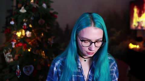 Snapshot of gracegreen chatting on December 21, 2024, 1:21 pm I will be glad to see you 30 N 1800 - 2300 gmt3 online show from December 21, 2024, 1:21 pm