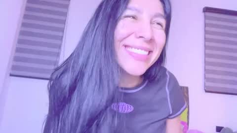 Snapshot of graciadom555 chatting on November 3, 2025, 5:20 am GRECIADOMM555 online show from November 3, 2025, 5:20 am