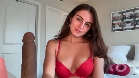 Gracie Smith online show from September 17, 2025, 8:32 pm