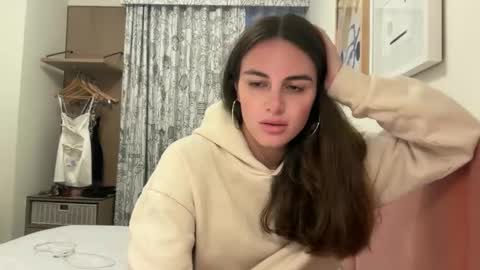 Gracie Smith online show from May 10, 2026, 12:05 am
