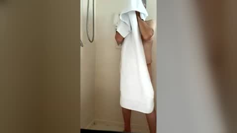 Snapshot of grandpawoody_69 chatting on July 9, 2026, 1:37 pm grandpawoody_69 online show from July 9, 2026, 1:37 pm
