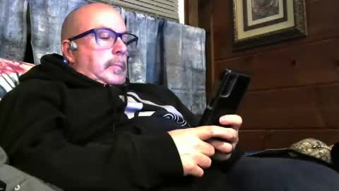 Snapshot of granitebuckeye1969 chatting on November 6, 2025, 12:22 am granitebuckeye1969 online show from November 6, 2025, 12:22 am