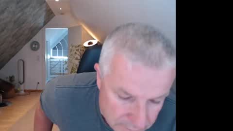 grau197077 online show from July 17, 2026, 2:13 pm