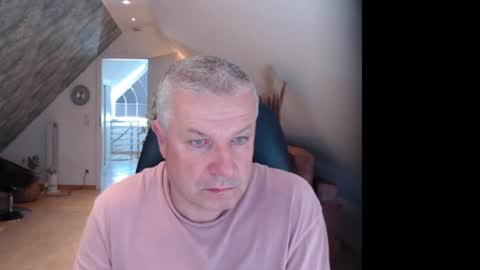 grau197077 online show from July 21, 2026, 2:19 pm