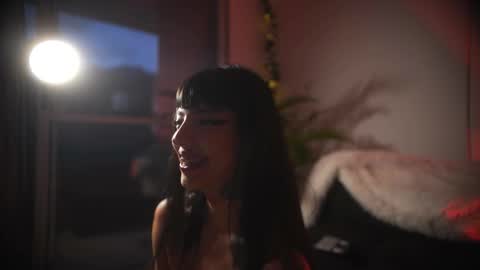 Snapshot of grayce__blossoms chatting on November 6, 2025, 10:54 pm Grayce online show from November 6, 2025, 10:54 pm