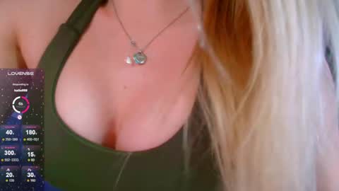Snapshot of great_blondy chatting on April 21, 2026, 8:12 pm Anny online show from April 21, 2026, 8:12 pm