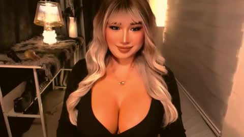 PAULATHEONE online show from September 30, 2025, 11:10 pm