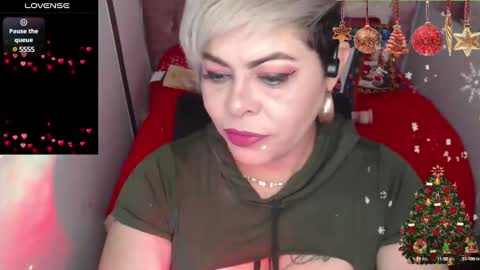 Snapshot of grecia_horny chatting on December 19, 2024, 11:50 am Grecia online show from December 19, 2024, 11:50 am